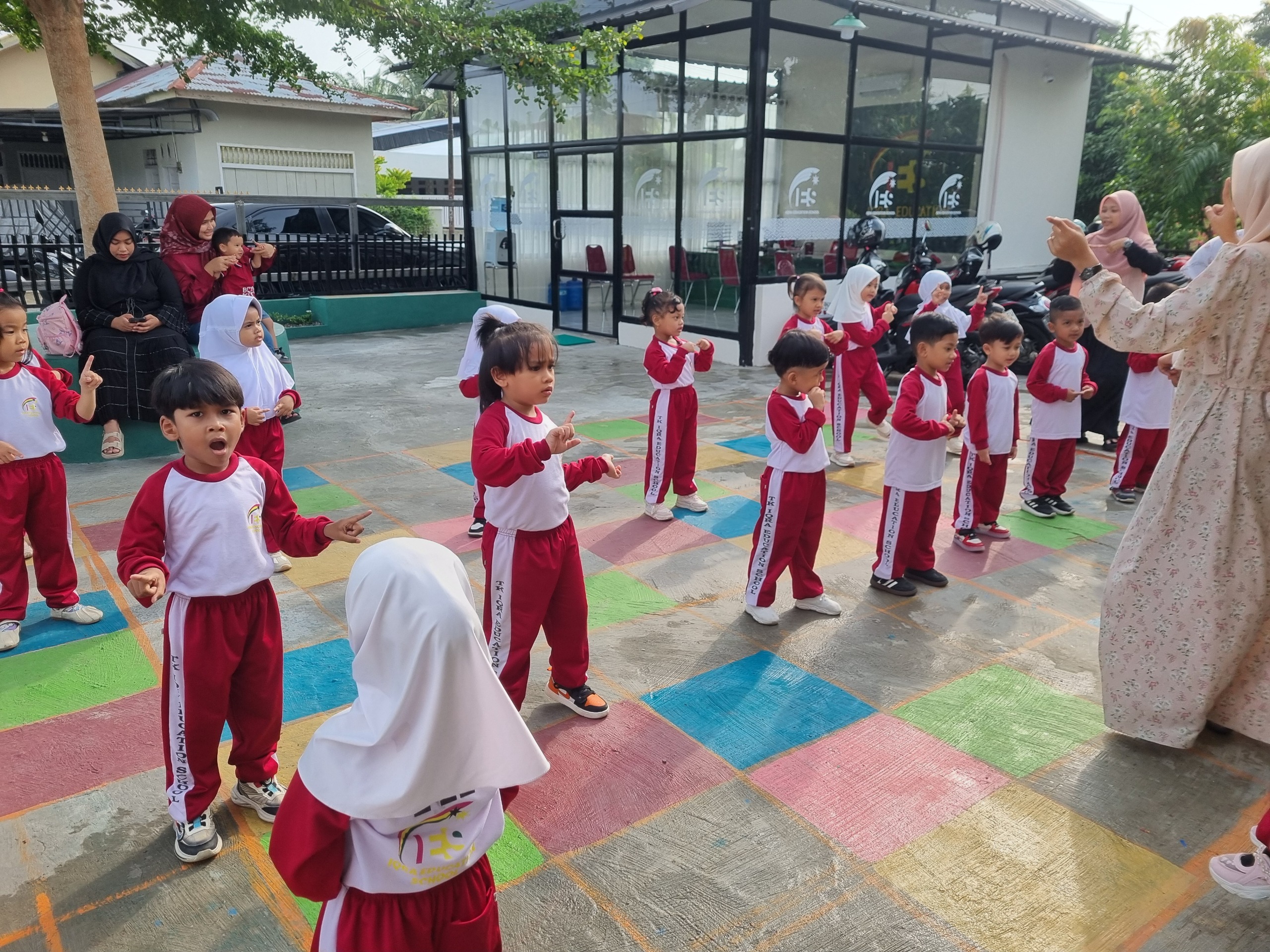 TK MONTESSORI IQRA EDUCATION SCHOOL